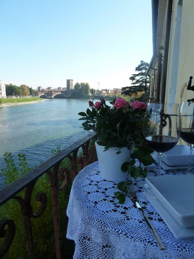 Casa Archi - Balcone Sul Fiume Apartamento Verona Exterior foto